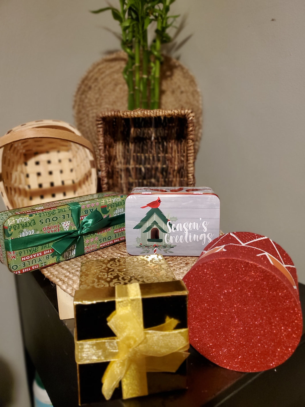 Holiday gift baskets 